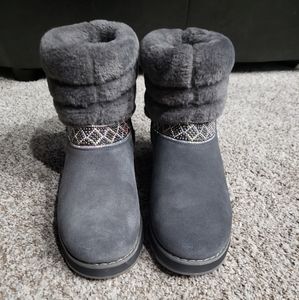 Sketchers boots